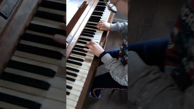 Gama c moll ( sprawdzian) смотреть онлайн