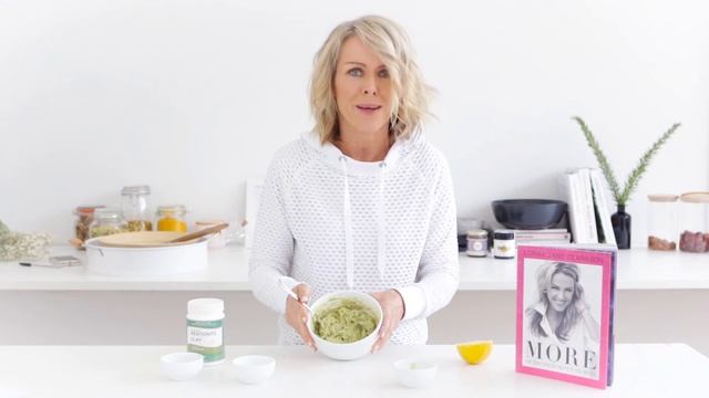 Lorna Jane Clarkson's Balancing Avocado Face Mask смотреть онлайн
