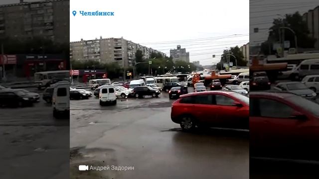 Утренний коллапс на Чичерина в Челябинске смотреть онлайн