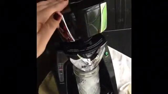 How to make a Cinnamon Vanilla Dolce Iced Coffee Recipe смотреть онлайн