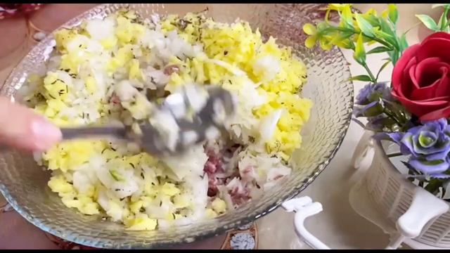 Самса просто тает во рту.Тюльпан самса. Қызғалдақ самса.