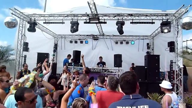 Luminosity Beach Festival 07 - (07-03 16h18) - Signum смотреть онлайн
