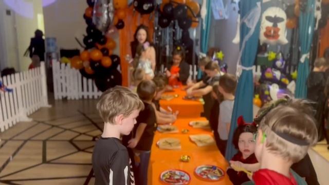 HELOOWEEN в детском клубе IQBABYCLUB. ЖК ЦАРСКАЯ ПЛОЩАДЬ