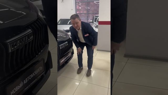 Бедняга #автомобили #shortsvideo #автосалон