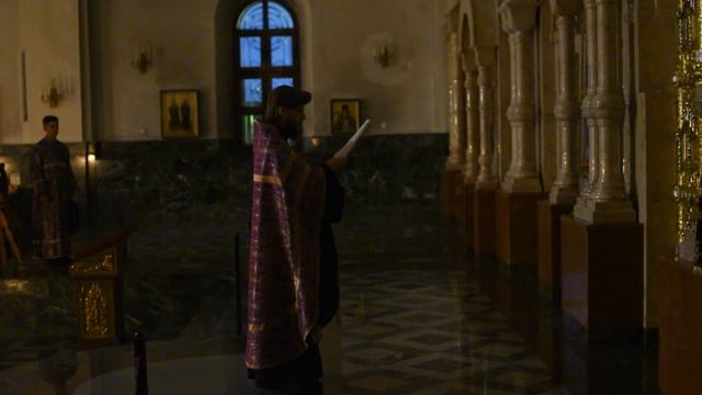 Всенощное бдение на праздник Воздвижения креста Господня в Благовещенском соборе г.Йошкар-Олы смотреть онлайн