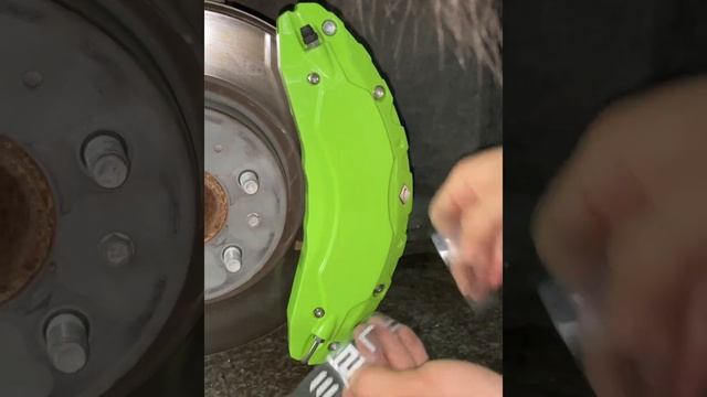 How to install caliper covers on Tesla Model 3 смотреть онлайн