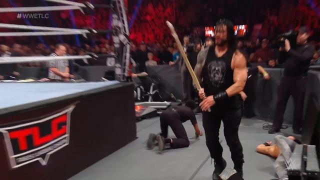 Roman Reigns fights security guards: On this day in 2019 смотреть онлайн