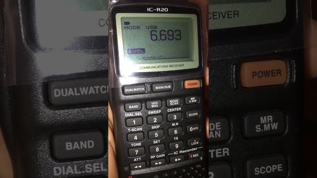 Icom IC-R20 LW-Satcom