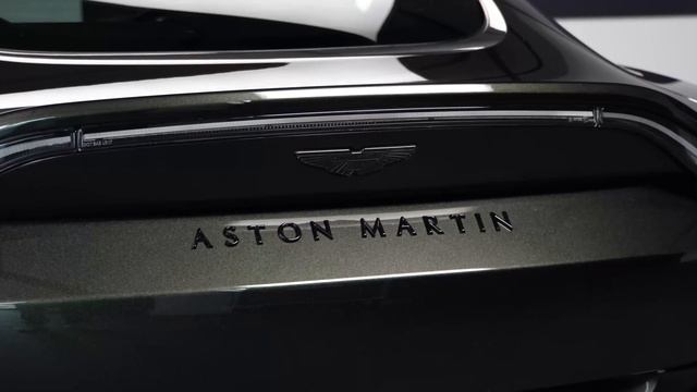 A Stunning Aston Martin Vantage Finished in Minotaur Green - A Walk Around With Mike смотреть онлайн