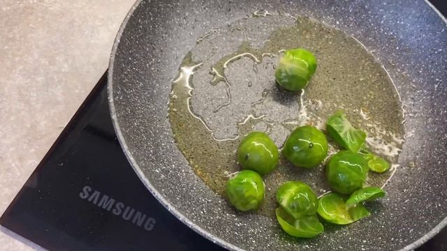 Выходные у мамы дома | На обед жарим РЫБКУ | Припущенные ОВОЩИ на Гарнир🥬🍅🥬 смотреть онлайн