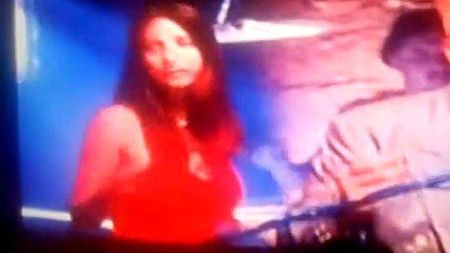 Anthony Michael Hall sings Love is from Hail Caesar смотреть онлайн