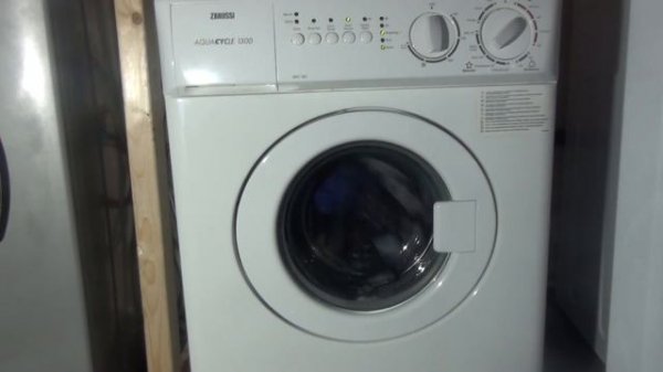 Zanussi compact 3kg ZWC1301 : Cotton standard 60'c eco (Full cycle)