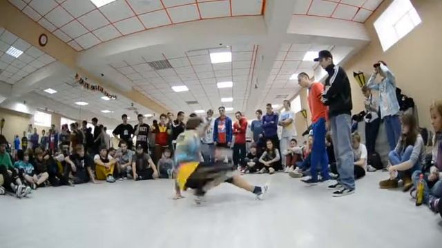 B-boy Куб смотреть онлайн