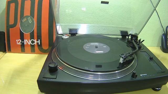 Rob Base & Dj E Z Rock - It Takes Two (Instrumental) смотреть онлайн