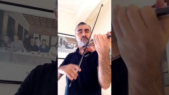 "Tu vuo' fa l'americano" - Violin version by Maurizio Vorzitelli смотреть онлайн