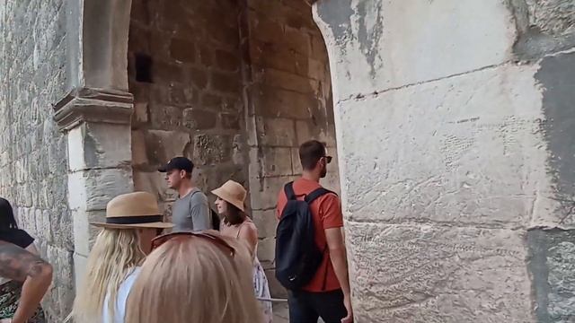 Хорватія.Суп коштує як крило Боінга .Старе місто смотреть онлайн