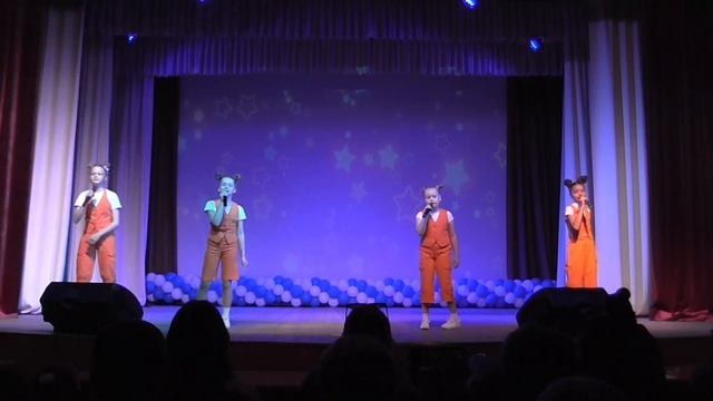 Шаламова В., Гришко Д., Афонина В., Преображенская С. - Одинаковое небо смотреть онлайн