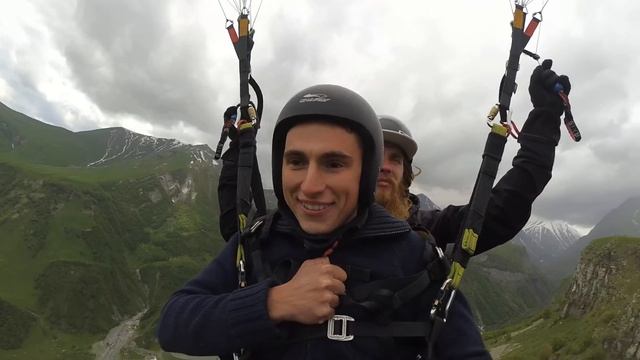05062018 gudauri paragliding полет гудаури بالمظلات، جورجيا بالمظلات gudauriparagliding com смотреть онлайн