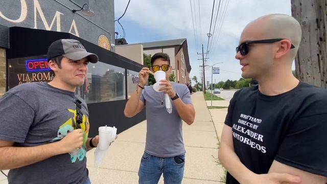 **DOUBLE REVIEW** One Sip Coffee Review - Via Roma/L & L Snack Shop (Des Plaines) смотреть онлайн