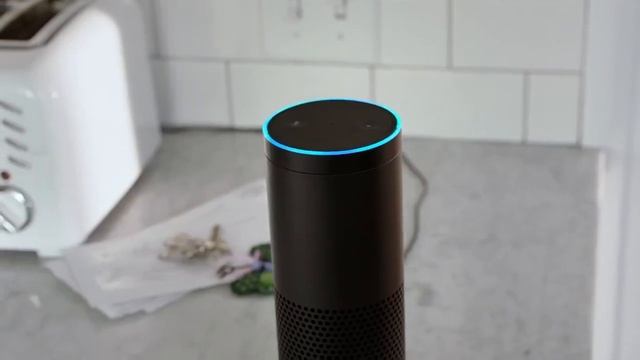 Amazon Echo (Early Beta Version) смотреть онлайн