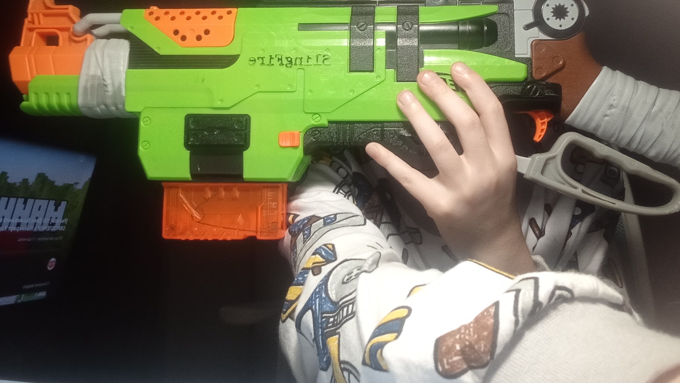 обзор на оружие средневековая зомби Strike от нёрфа