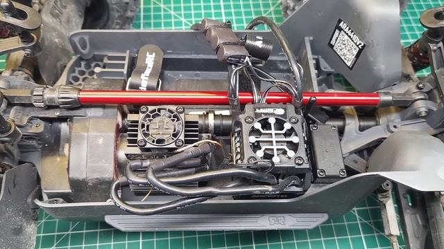 I DOUBLED The Power On The 4s Arrma Outcast V2.5 And It's AWESOME! смотреть онлайн
