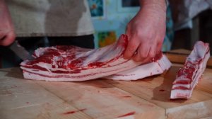 ЗАПАСЛИ МЯСО НА ВСЮ ЗИМУ | ДЕРЕВЕНСКИЙ ЧЕЛОВЕК ПРОКОРМИТ СЕБЯ САМ | ДОМАШНИЙ ФАРШ И КОЛБАСЫ