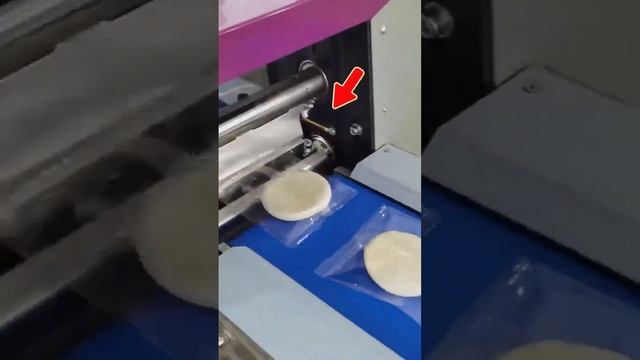 toast bread automatic flow pack packing machine unleavened bread/ pita loaf/croissants#machine #foo смотреть онлайн