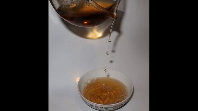 шайхун красный чай солнечной сушки из Лаобанчжан смотреть онлайн