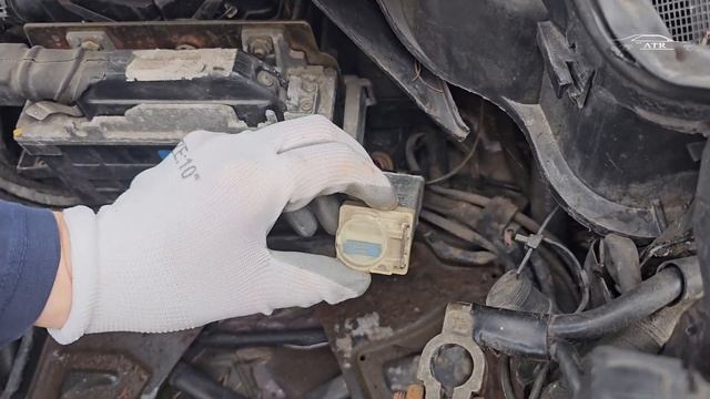 How To: Replace bad OVP relay Mercedes W124 DIY смотреть онлайн