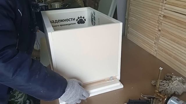 Самый дешëвый восьми рамочный улей из пенополистирола своими руками с размерами. Быстро и дëшево. смотреть онлайн