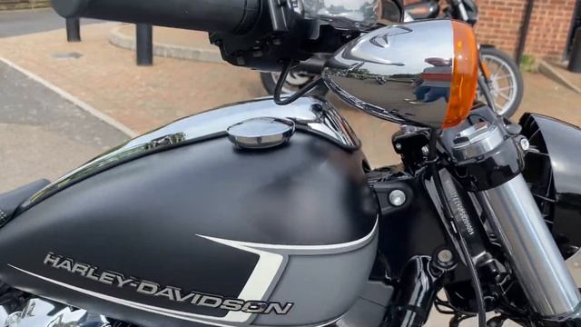2023 Harley-Davidson FXBR Softail Breakout 117 in Denim Black смотреть онлайн