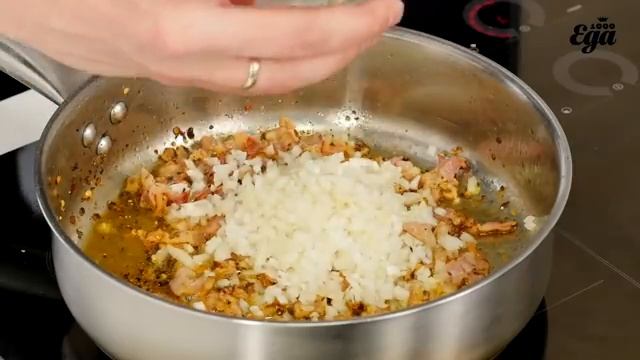 Спагетти аматричана — одна из самых простых и одна из самых вкусных паст на свете. смотреть онлайн