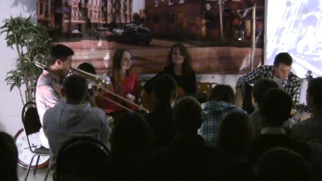 ПОЁМ БАРСЕЛОНУ смотреть онлайн