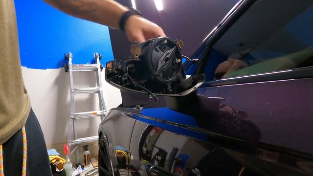 B9 S4 - OSRAM Dynamic Turns Install смотреть онлайн