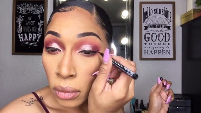 How To Finesse: Easy Cut Crease Tutorial | Wet n Wild Body Luminizer ✨😍 смотреть онлайн