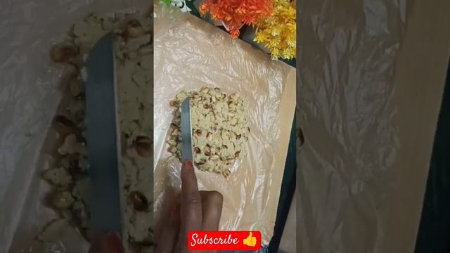 I mixed condensed milk with peanuts and was surprised by the result of the Peanut barfi #viral смотреть онлайн