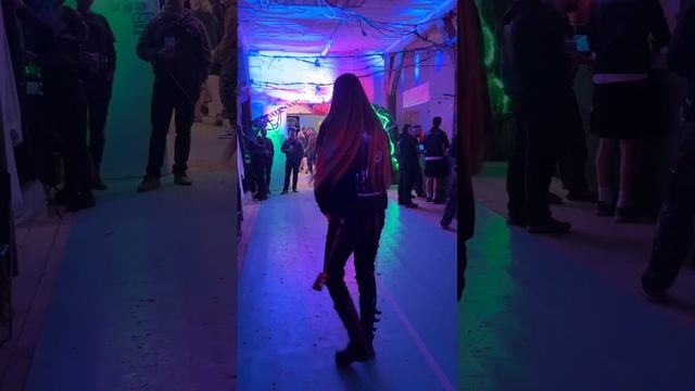 How to survive the festival? Brutal Assault edition смотреть онлайн