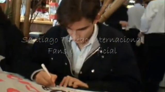 El cumple de Santi Talledo - Firma el cartel del Club de Fans! 7/7 смотреть онлайн