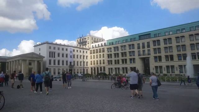 Иринка возле триумфальной арки смотреть онлайн