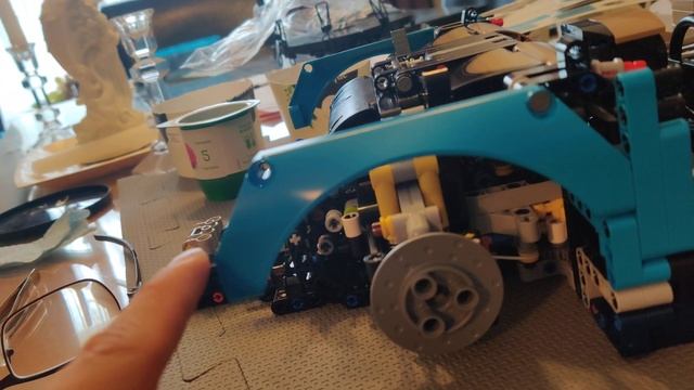 LEGO TECHNIC Bugatti Chiron Build -- Part 11 смотреть онлайн