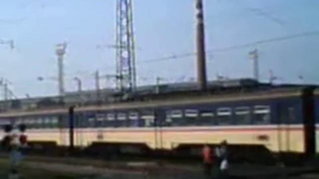 Электропоезд ЭПЛ2Т (круглая кабина)/ Electric train EPL2T (round cabin) смотреть онлайн