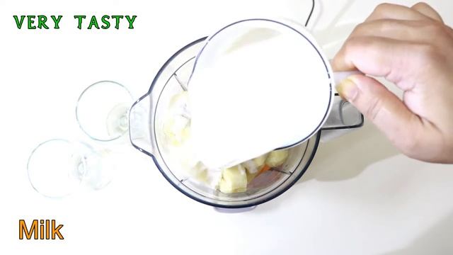 apple banana papaya shake with condensed milk | papite ka shake for dengue | Very Tasty milkshake смотреть онлайн