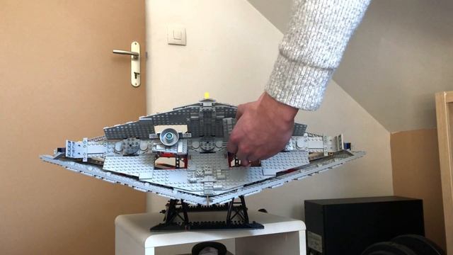 UNBOXING et montage imperial star destroyer Lego смотреть онлайн