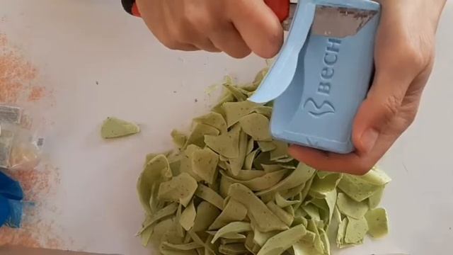 ASMR soap carving) for relaxing. АСМР режу мыло смотреть онлайн