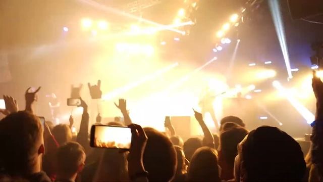 O.Torvald - Без тебе + Танець пінгвіна 🐧 live @Stereoplaza 2017-12-02 смотреть онлайн