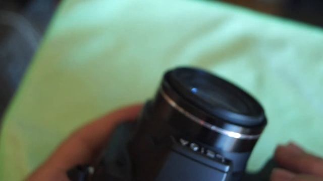 LEICA V-LUX 2  