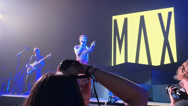 Max - Love Me Less (6/22/23) смотреть онлайн