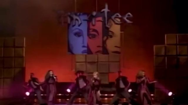 Trin-i-tee 5:7: Put Your Hands (Live At The Apollo) смотреть онлайн