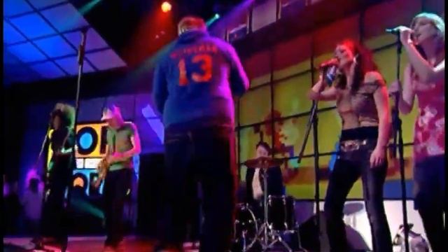 Junior Senior - Move Your Feet - Top Of The Pops 2003 (Full Video)